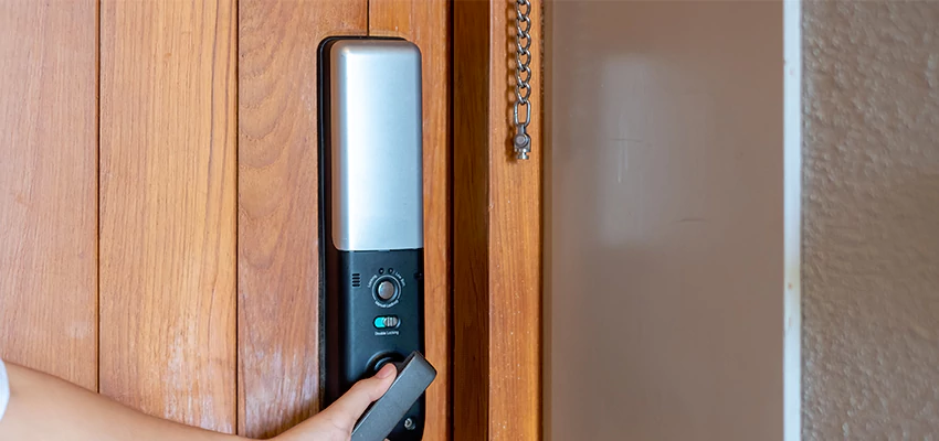 Home Security Electronic Locks Upgrades in Hoffman Estates