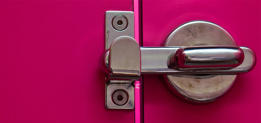 Childproof Gate Lock in Hoffman Estates