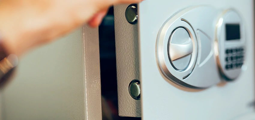 Fingerprint Safe Openers in Hoffman Estates, IL
