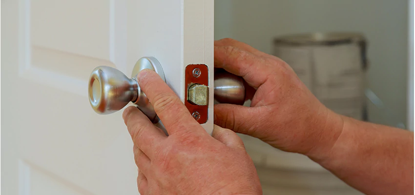 AAA Locksmiths For lock Replacement in Hoffman Estates, Illinois
